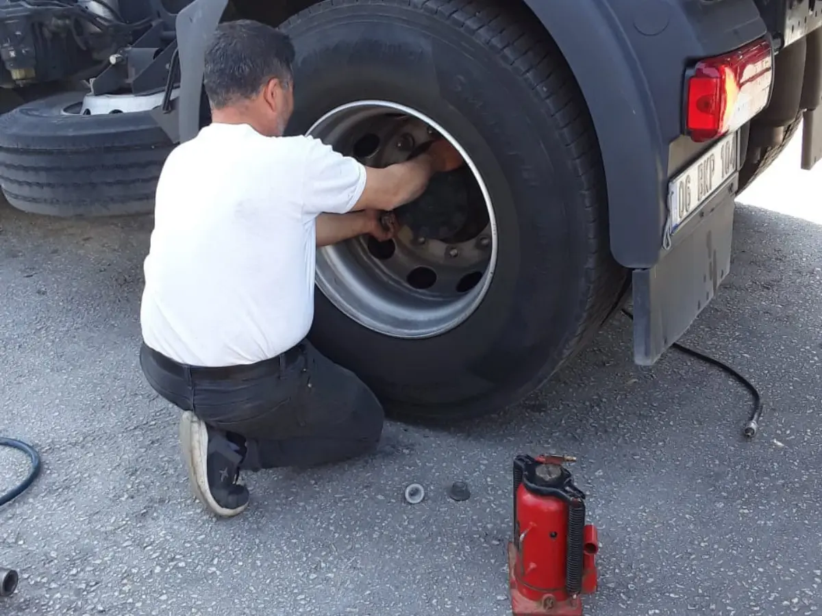 19 Mayıs Oto Lastikçi